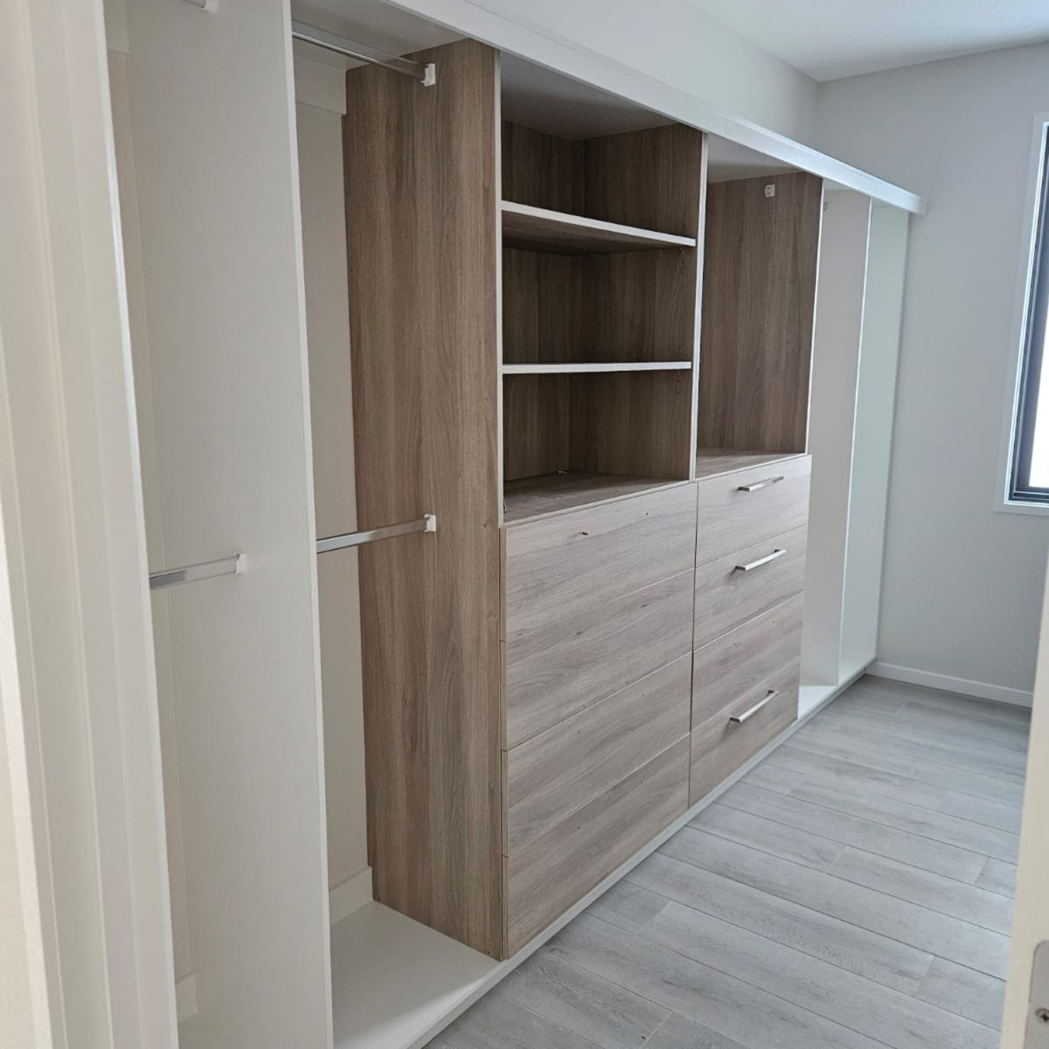 COLOURED WARDROBES FINISHES