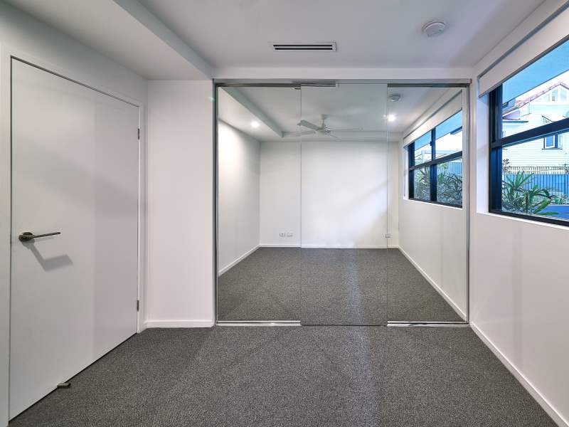 Frameless Sliding Wardrobe Doors