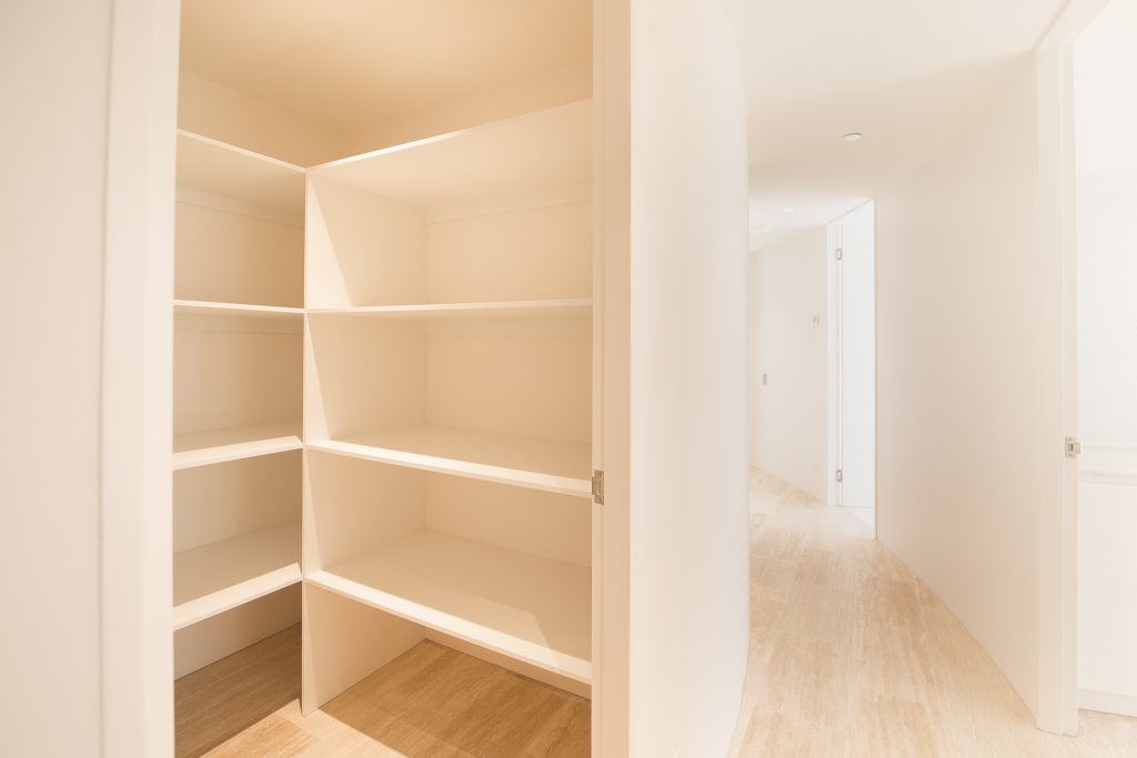 Built-in Wardrobe - Standard White Board Top Shelf & Shelving