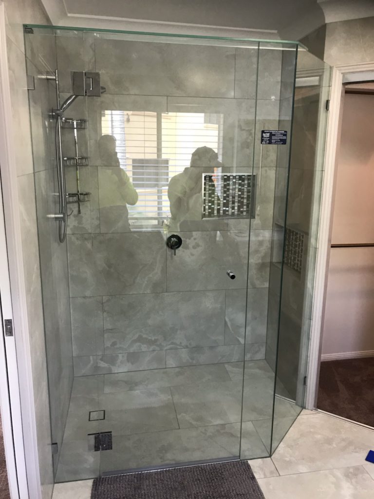 Frameless Shower Screen with Polished Silver Hinges & an Enduro-Shield Coating (for easy cleaning)